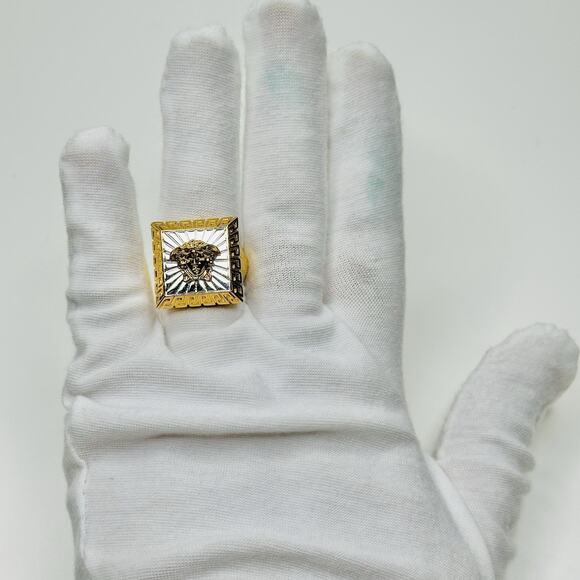NIB Versace Medusa Head Square Ring 21 US 9.5 Gold Silver Tone Bicolor - Picture 11 of 14